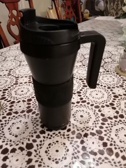 Like new Elegant Starbucks black cup with hot safe handle Stainless steel inside