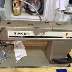 Singer 591 Sewing Machine
