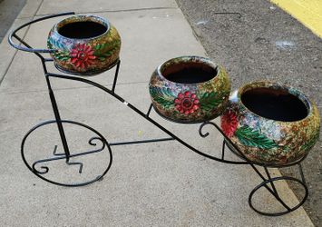 New Garden Decor 
"Bicycle Pottery"


Approx.
1ft 11" x 3ft.   For the whole set $99.00 
