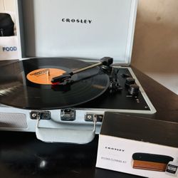 Crosley Vintage Turntable 