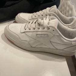 Reeboks Sneakers