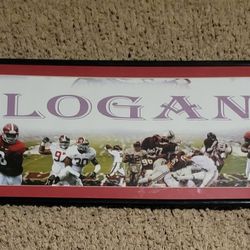 ALABAMA CRIMSON TIDE LOGAN FOOTBALL FRAMED PICTURE WITH WHOLE TEAM RED AND WHITE 