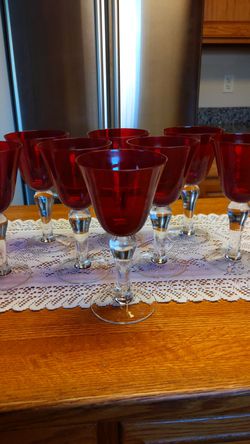 Home For The Holidays Wine Glasses