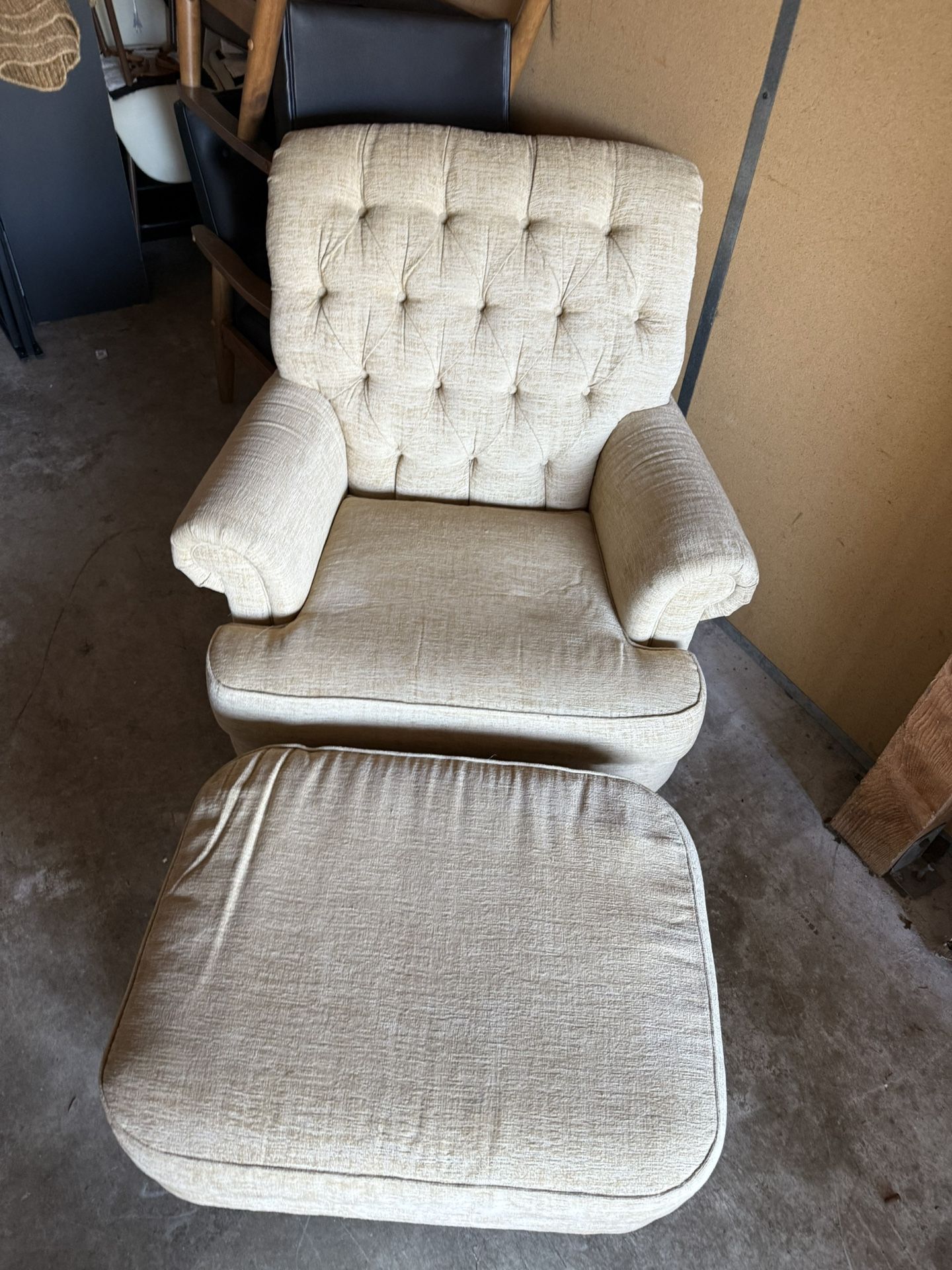 Ethan Allen Chair And Ottoman 