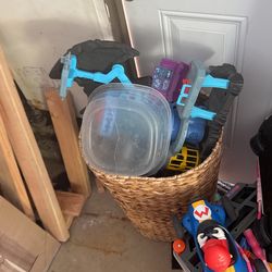 Toys, To The Highest Bidder Or Trade In 20 Minutes. Will Consider A Family For Free.