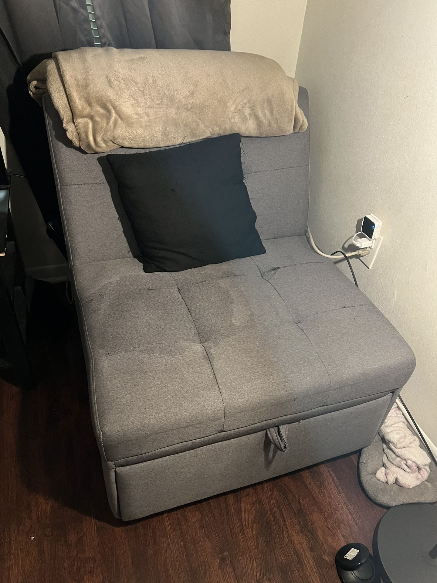 Free Sofa