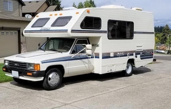 Sale at$1000 - 1989 Toyota Spirit 19 Foot Micro-Mini RV