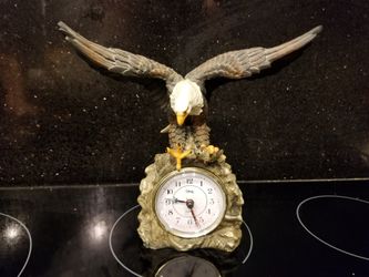 Beautiful American Bald Eagle Mantle / Desk Clock