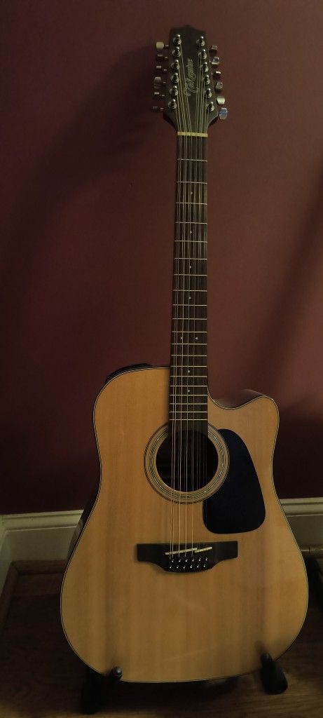 Like new Takamine GD30ce 12 String