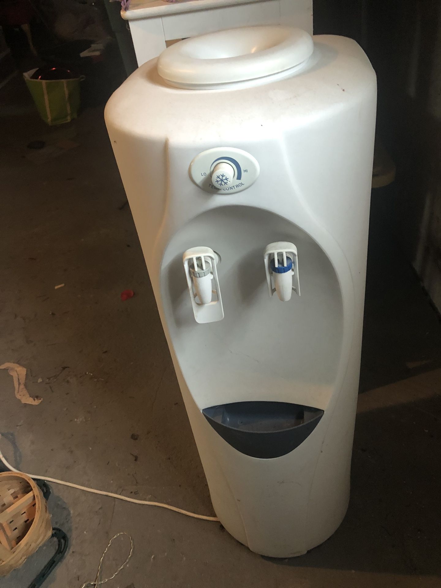 Water Dispenser
