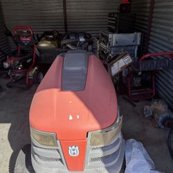 Husqvarna Riding Mower model YTH21k46