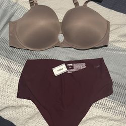 Victoria Bra & Underwear 