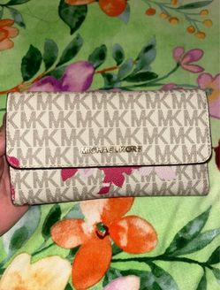 Michael Kors wallet