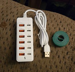 12 Port Charging Station