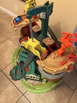 Thomas and Friends Trains and Cranes
