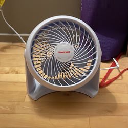Honeywell Turbo force Fan
