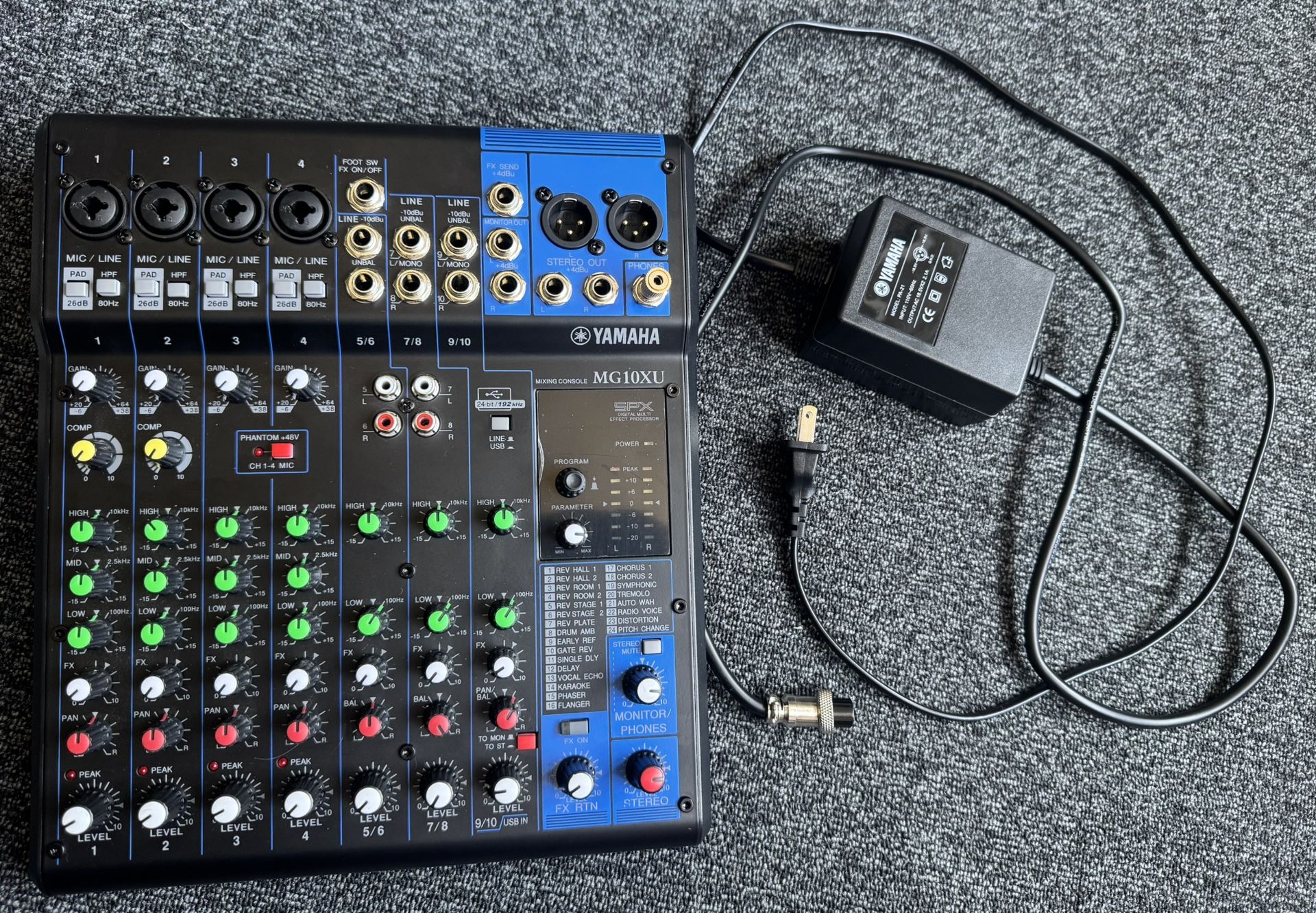Yamaha MG10XU Mixing Console