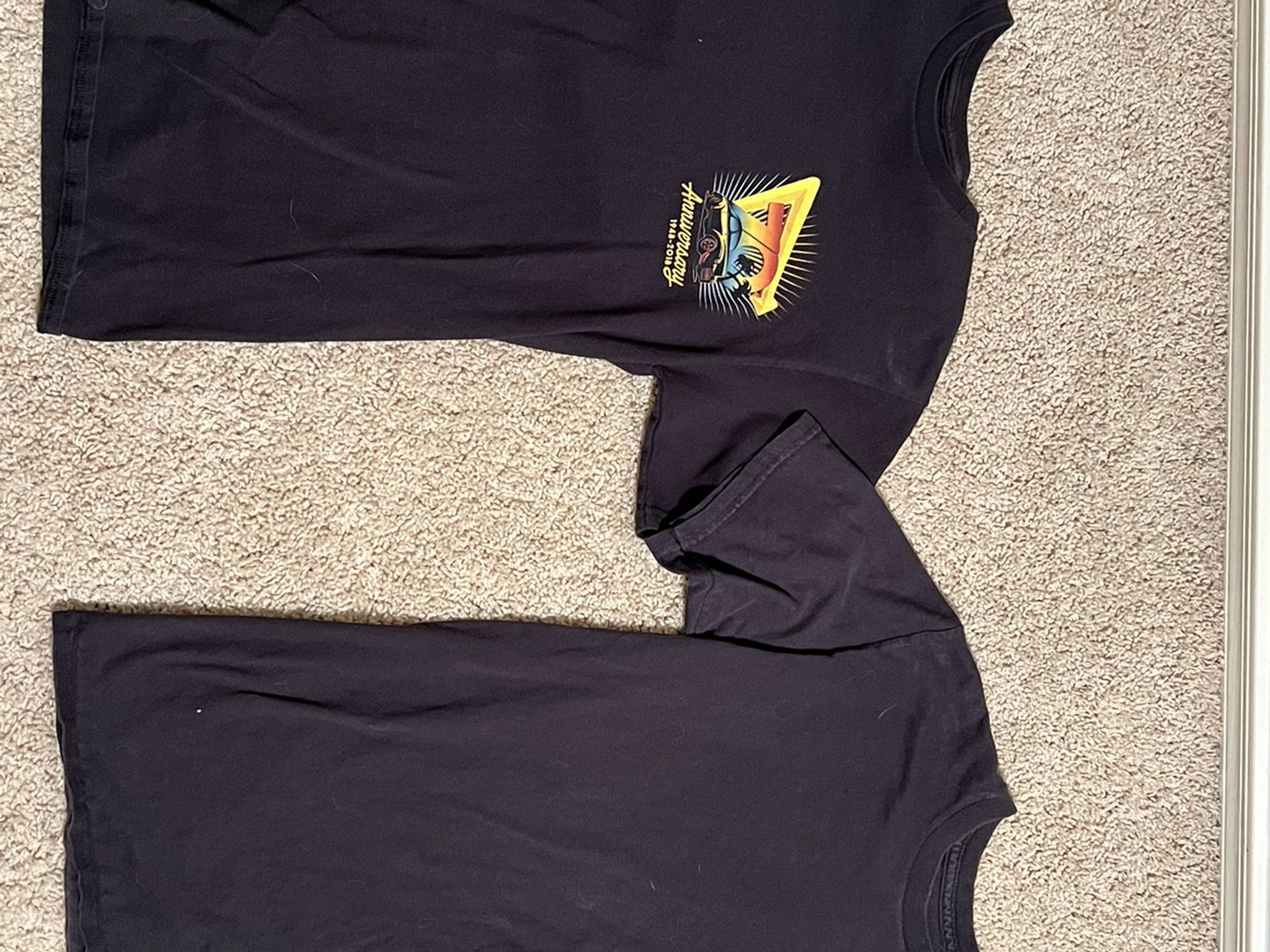 In-n Out T-shirts Size Small 