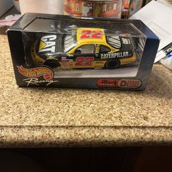 Ward Burton 1999 Caterpillar 1/24 Scale Hot Wheels Die Cast Car, NASCAR Race Day Deluxe Pontiac Grand Prix
