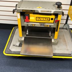 Dewalt DW734 12-1/2” Thickness Planer 