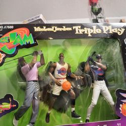 Vintage triple play Space jam Michael Jordan figures