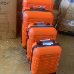 4 pieces set of luggage 