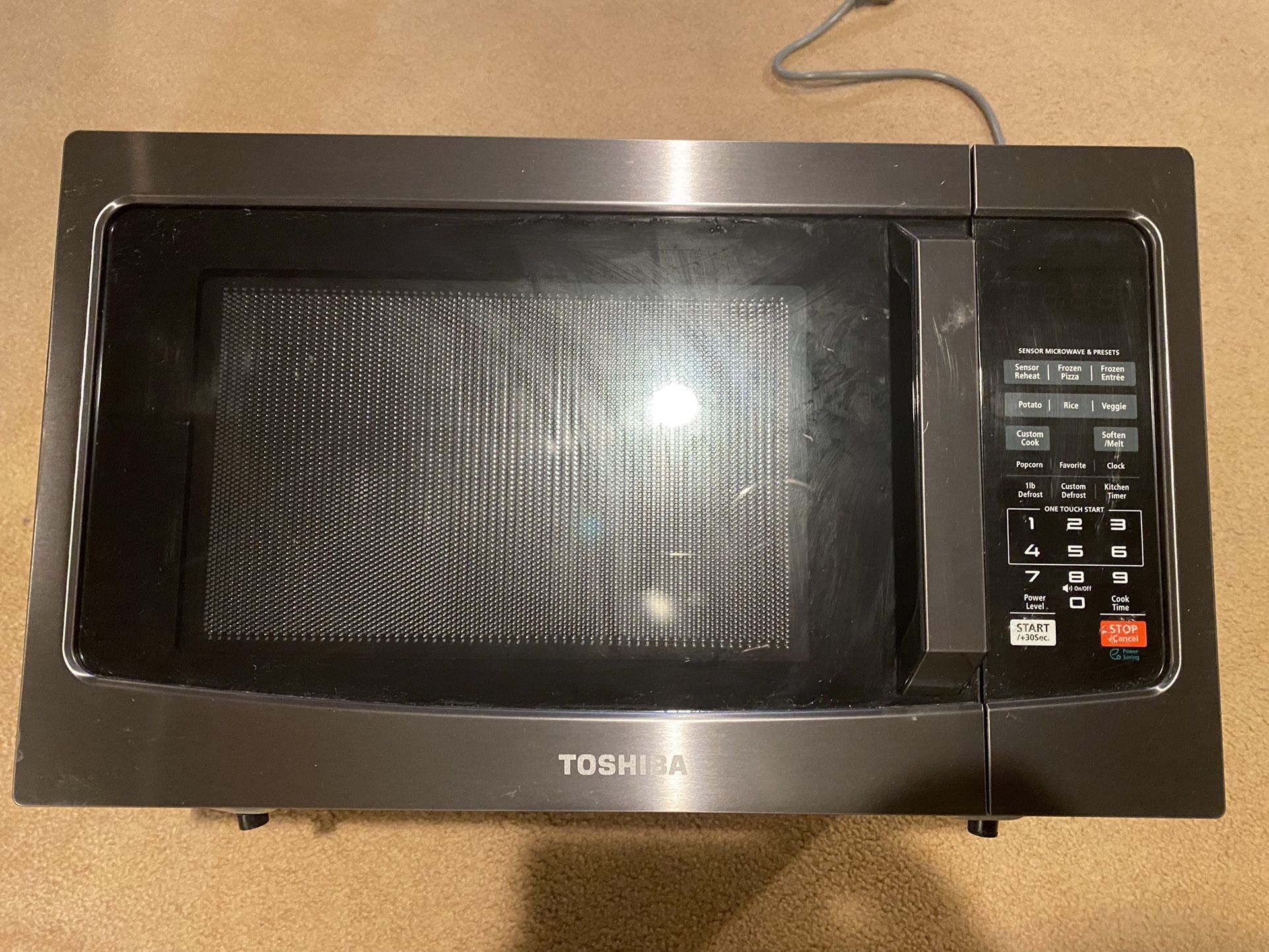 Lightly Used Toshiba Microwave Oven