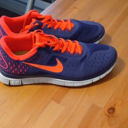 Vintage Nike (2012)  4.0 Purple & neon Men's 8 Or Women's 9.5 