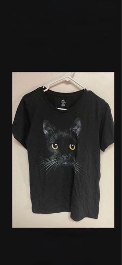 CA. WAY TO CELEBRATE HALLOWEEN SHIRT. SIZE MEDIUM
