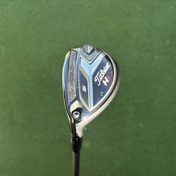Left Handed Titleist 818 H1 21*/ 4 Hybrid