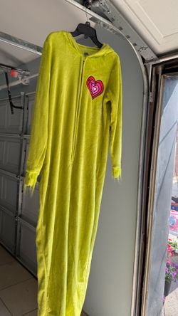 Costume