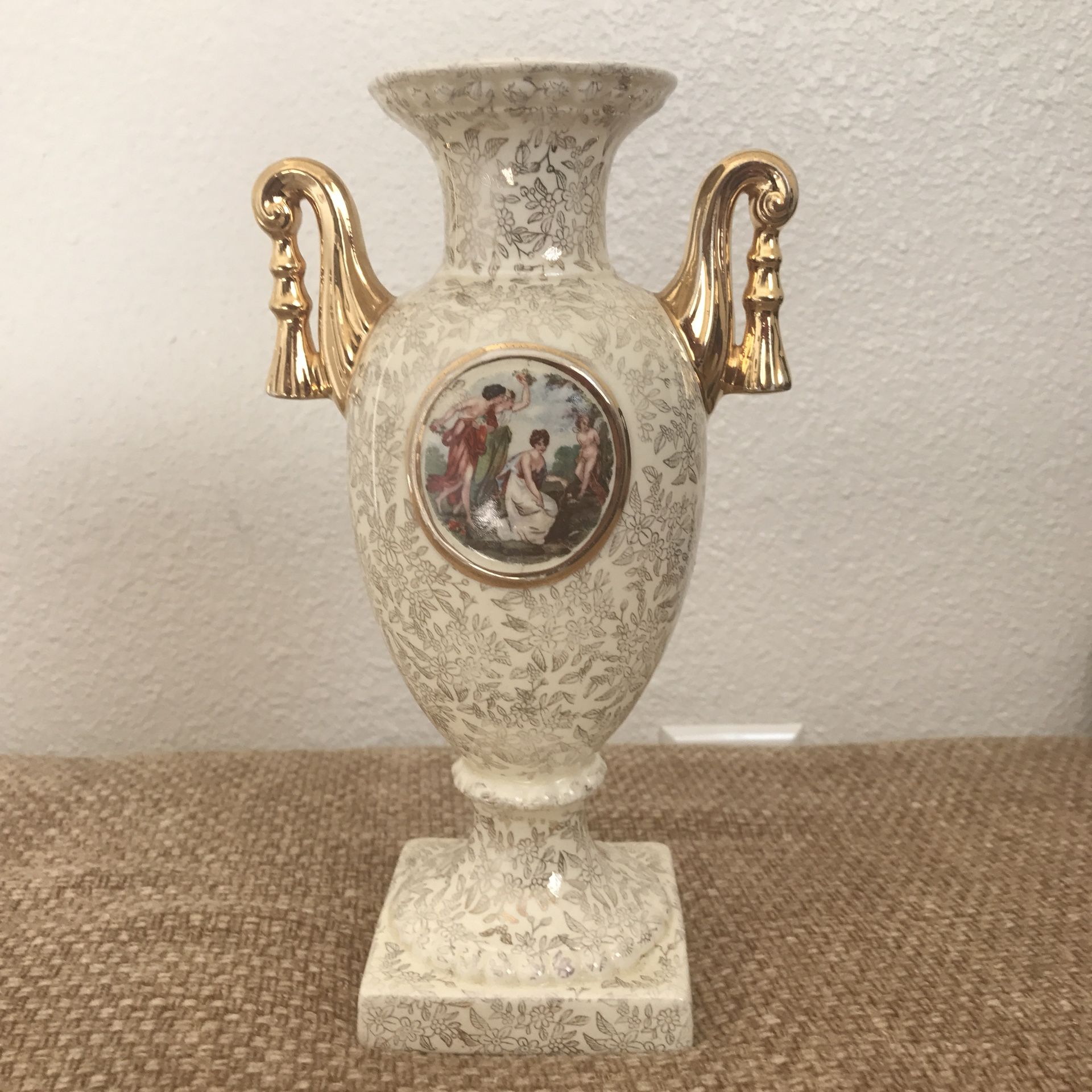 Vintage Empire Ware England Vase Urn