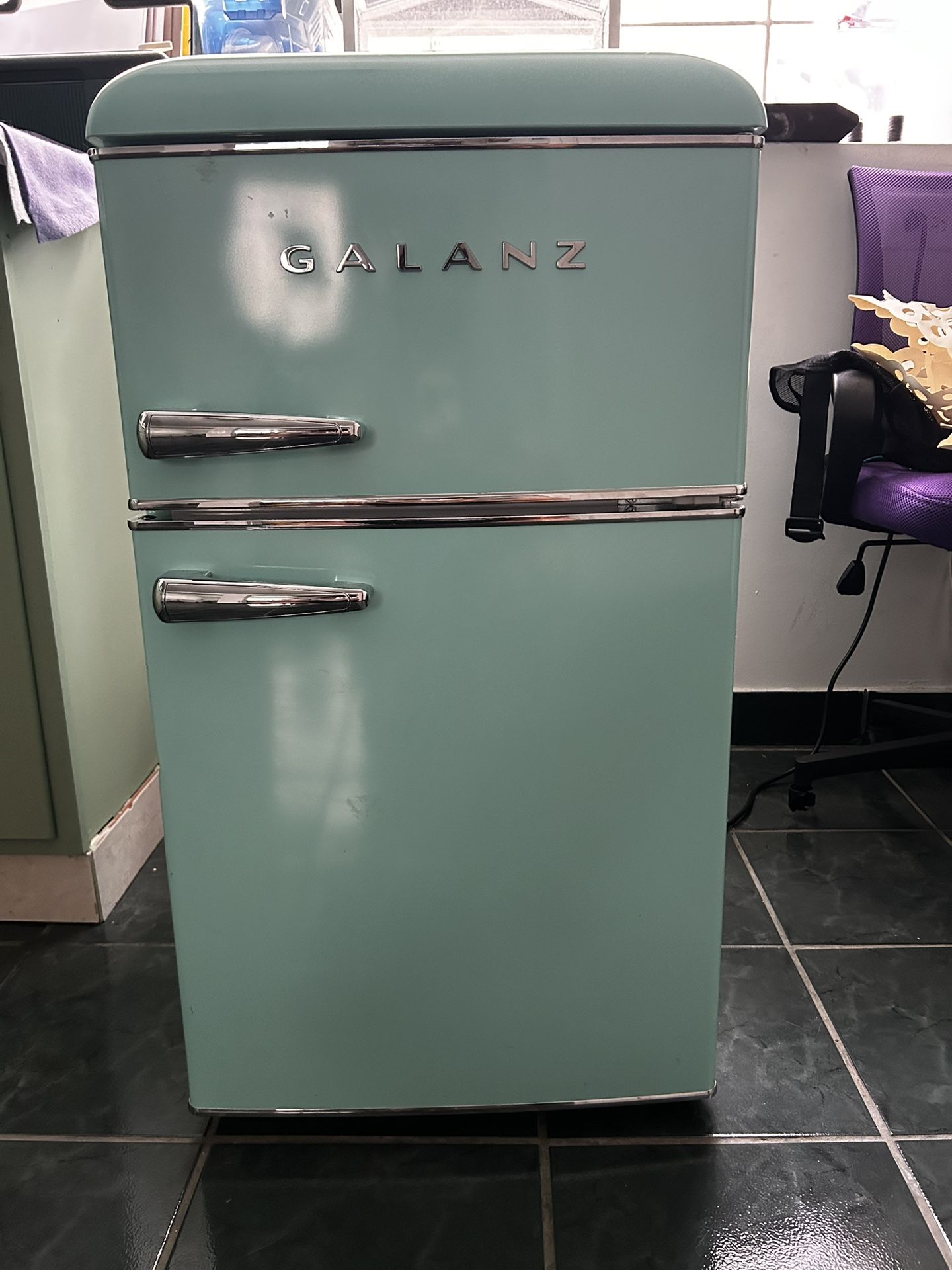 Retro Mini Fridge/freezer Galanz