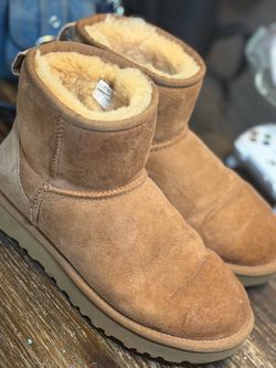 Ugg classic mini