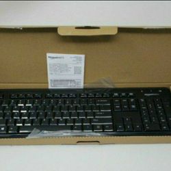 AmazonBasics Wireless Computer Keyboard 