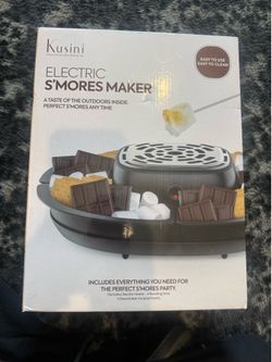 Electronic smores maker