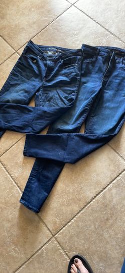 2 Pair Old navy jeans.. Never Worn! Size 10
