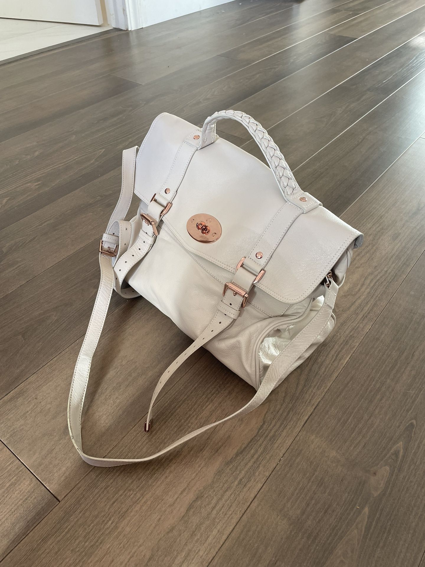 Mulberry Alexa Discontinued!! for Sale in Tukwila, WA - OfferUp