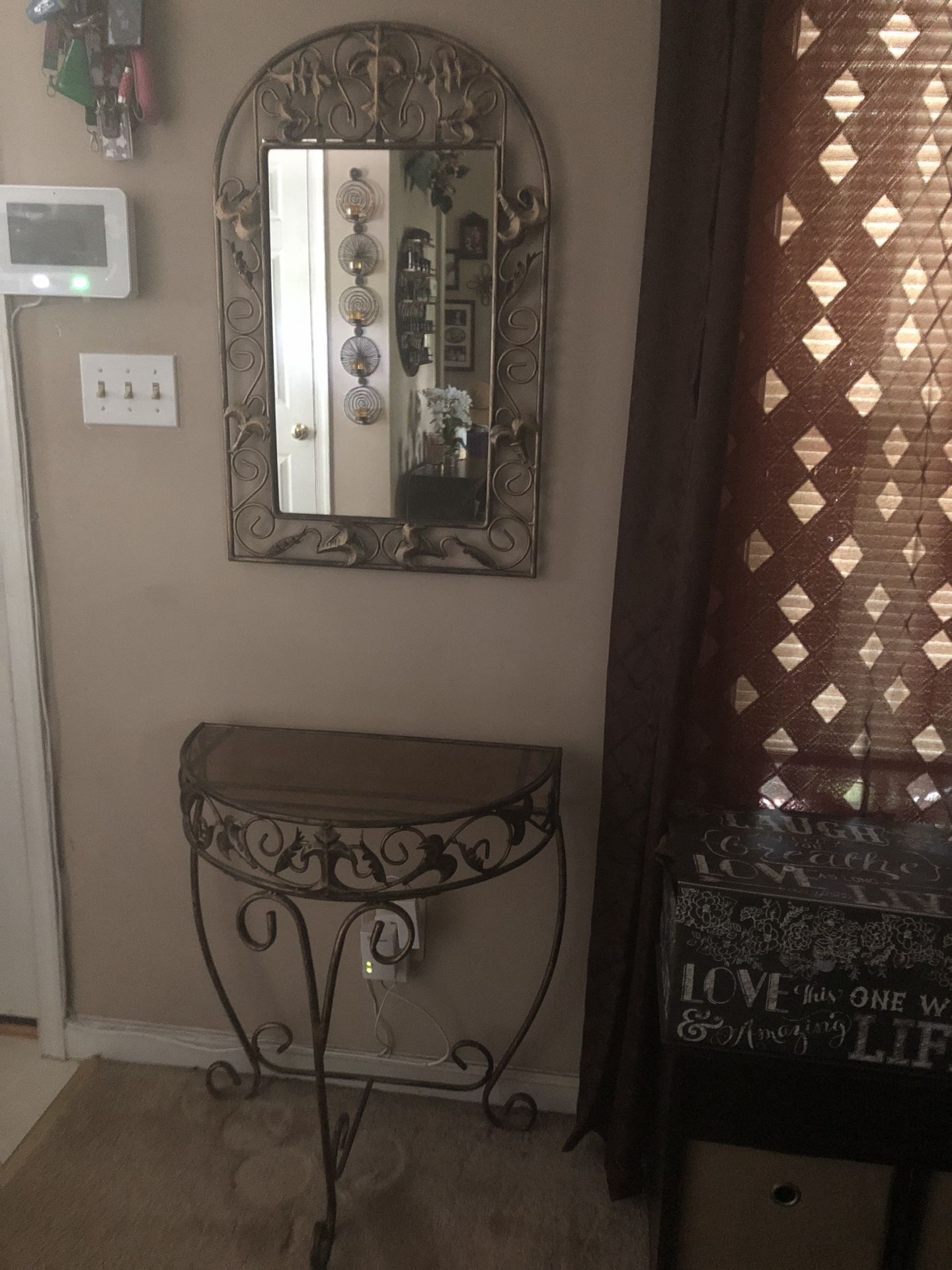 Beautiful Entry table and mirror