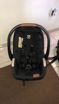 Black Maxi Cosi Car Seat