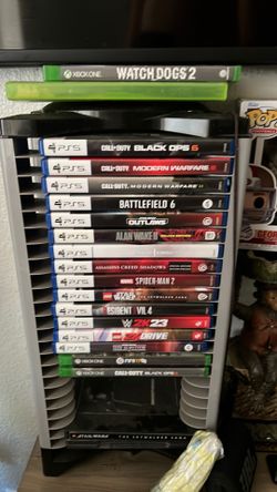 PS5 Disc Console + 14 Games Bundle – Excellent Condition