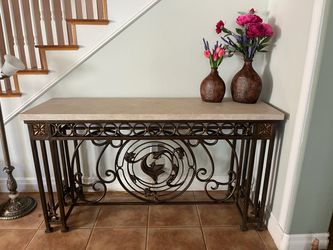 Console, side table.