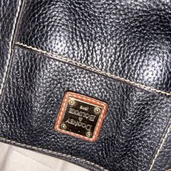 Dooney & Bourke 