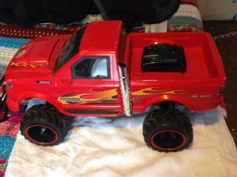 Remote control truck