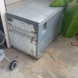 Large Tool Box