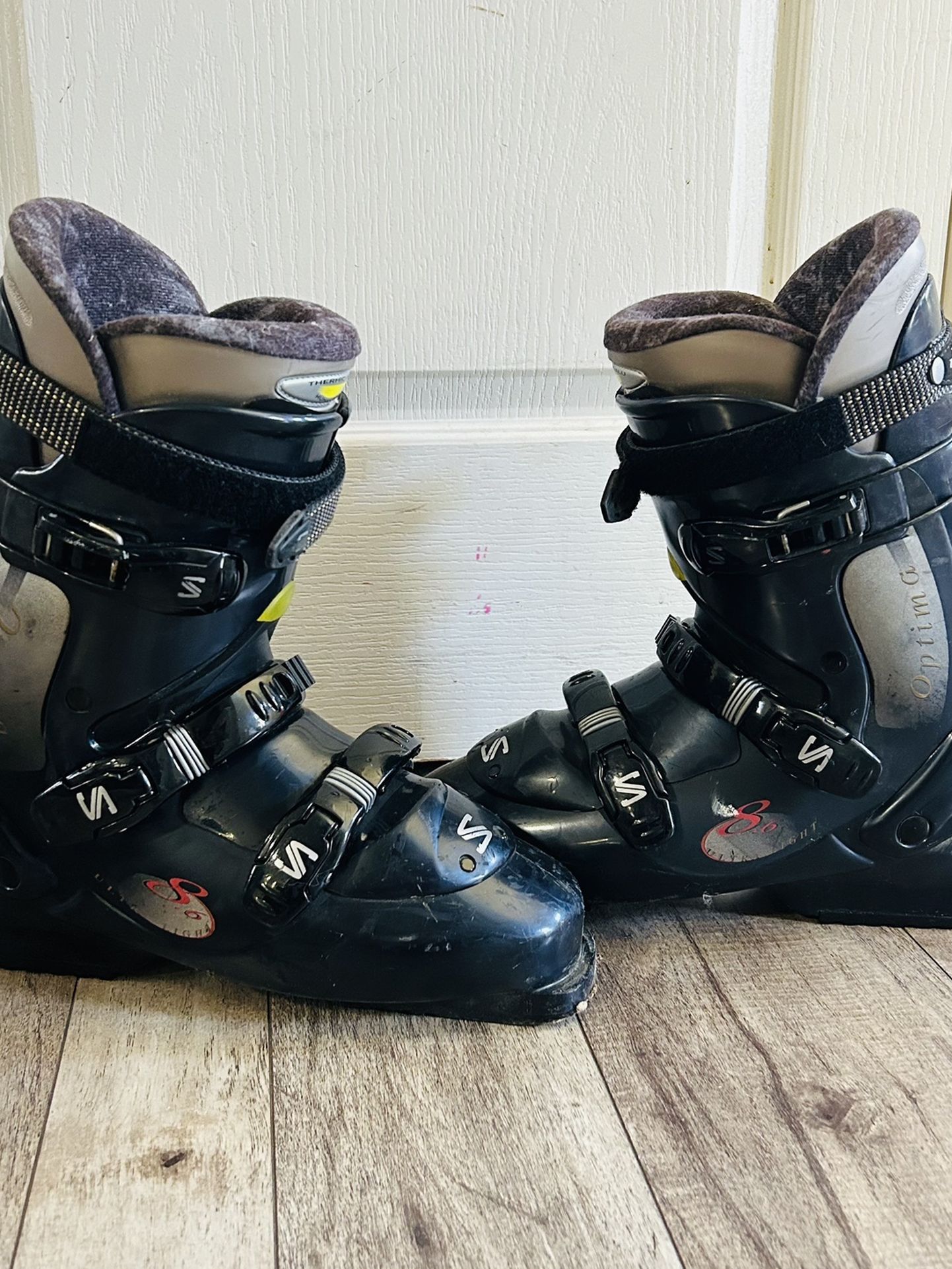 SALOMON SKI BOOTS SIZE 30.0