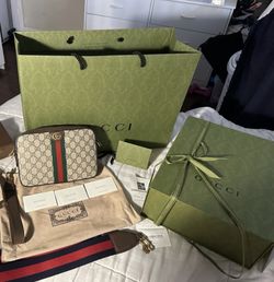Gucci 🔥Authentic Gucci Ophidia Shoulder bag  🔥