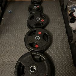 105kg Rubber Coated Plate Set