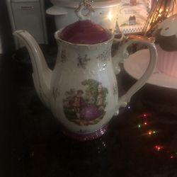 Vintage Romeo And Juliette Victorian  Teapot