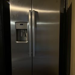 GE Stainless Steel Fridge